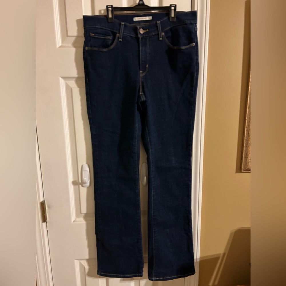 Levi classic boot cut jeans size 10